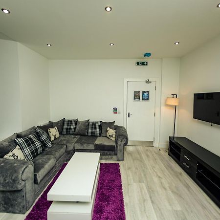 Cheerz Apartments Aberdeen Exterior photo